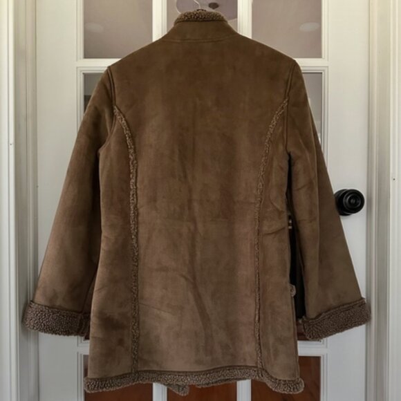 L.L.Bean sherpa lined faux suede jacket. Size M. Brown. - Picture 4 of 11